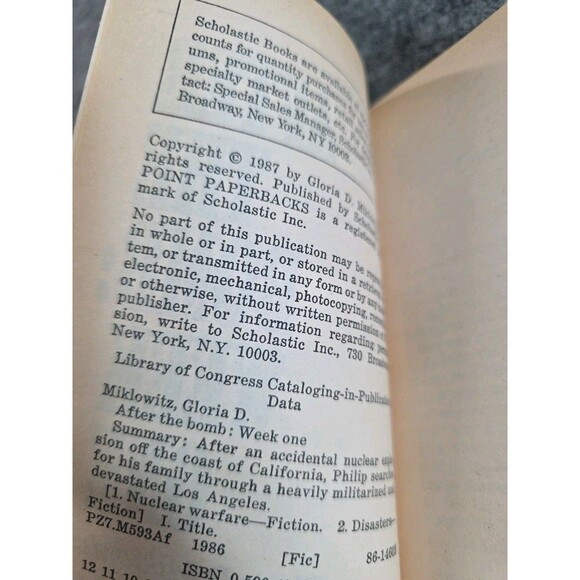 After the Bomb: Week One - Gloria D. Miklowitz - 1987 Scholastic Paperback - Picture 6 of 7